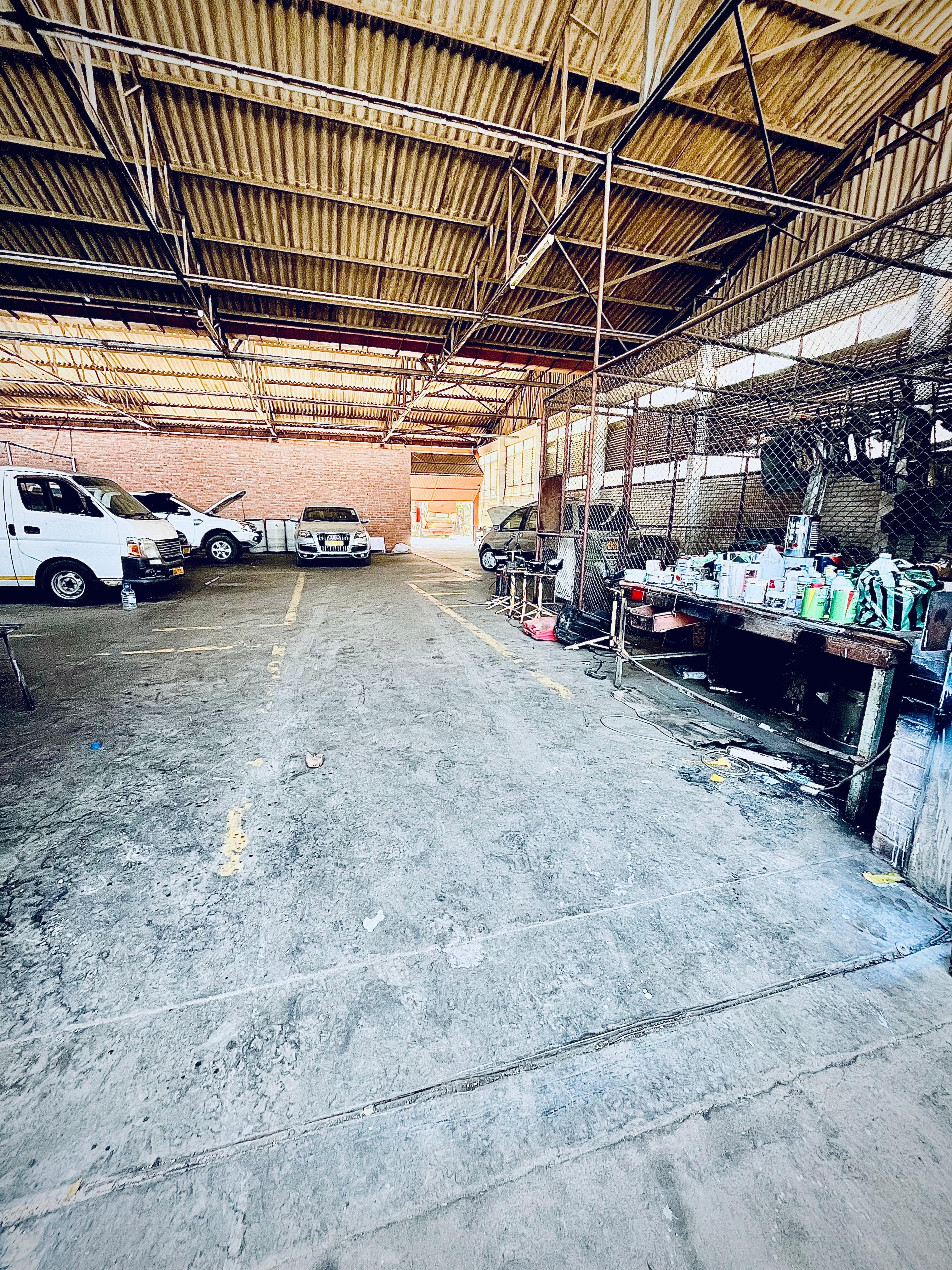 Workshop Floor — Monos VW-Audi Service & Parts